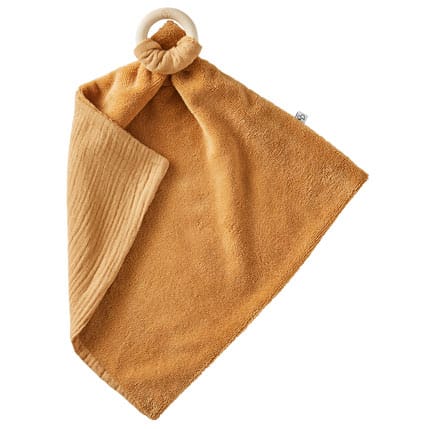 Doudou bi-matière avec anneau de dentition en bois naturel couleur noisette, vendu par Rêves de fil.